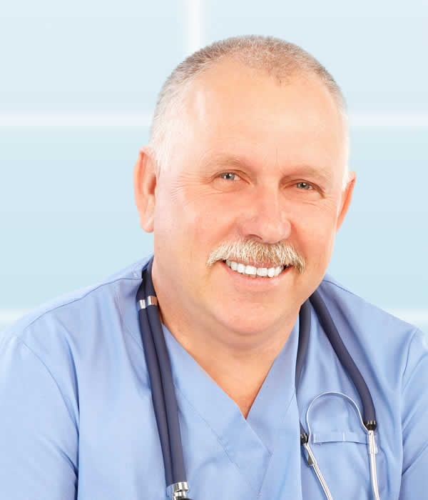 Dr. Juan Salazar